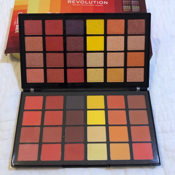 NEW 48 Color Matte & Shimmer Revolution Pallette - Picture 1 of 5
